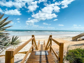 Beachfront with large deck Pool Sea Dunes Sailfish A3
